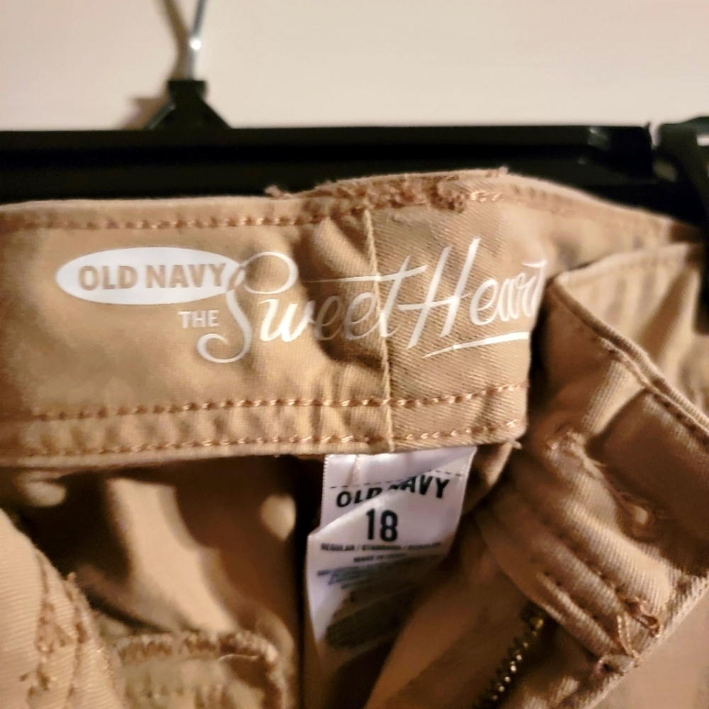 Old Navy Size 18 khakis